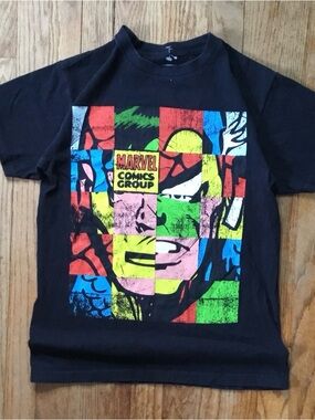 Marvel Black Short-Sleeve Tee with Multicolor Pop-Art Print
